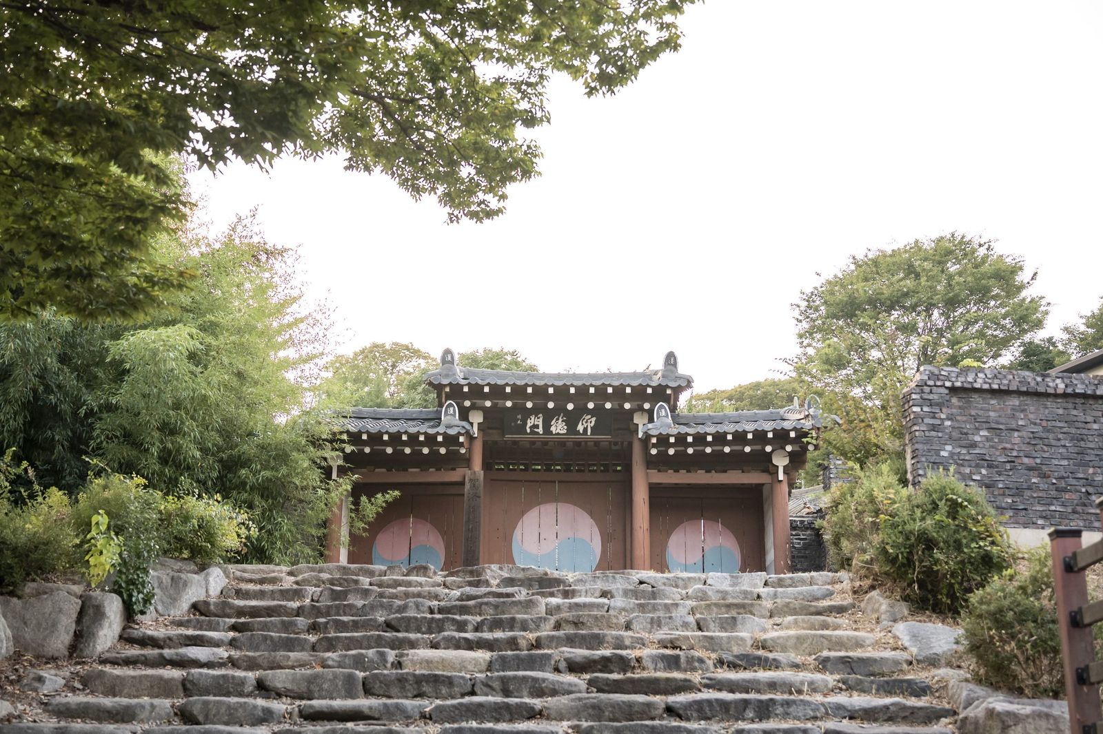 향교까지 걷는 저녁